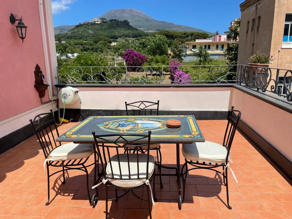 Villa Aura Torre del Greco Bagian luar foto