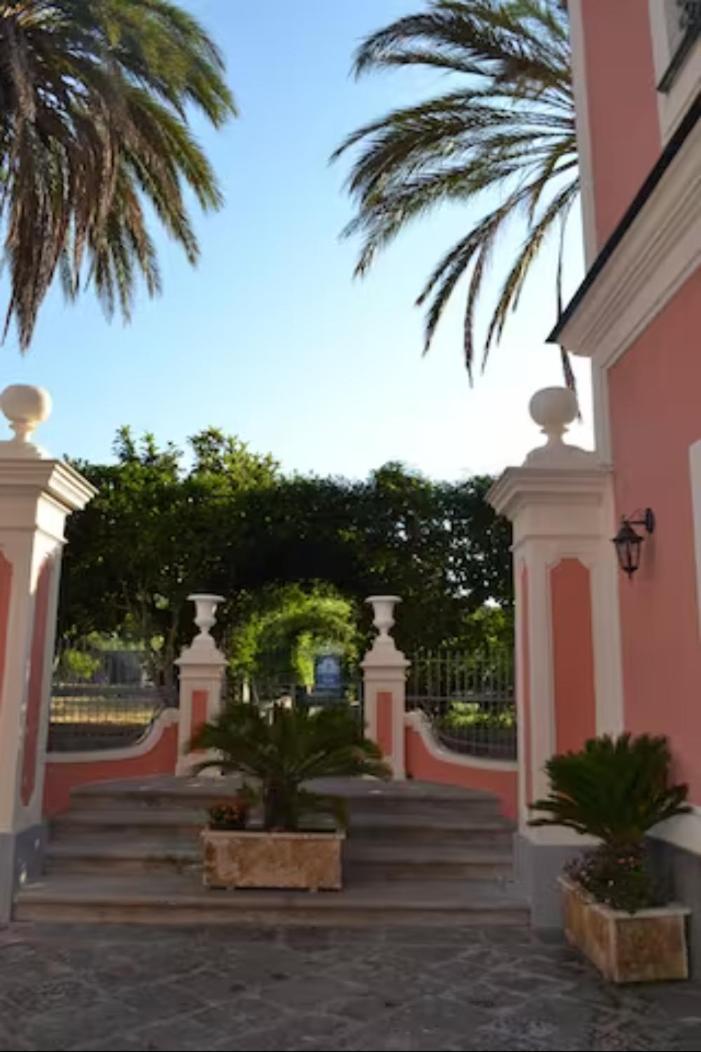 Villa Aura Torre del Greco Bagian luar foto