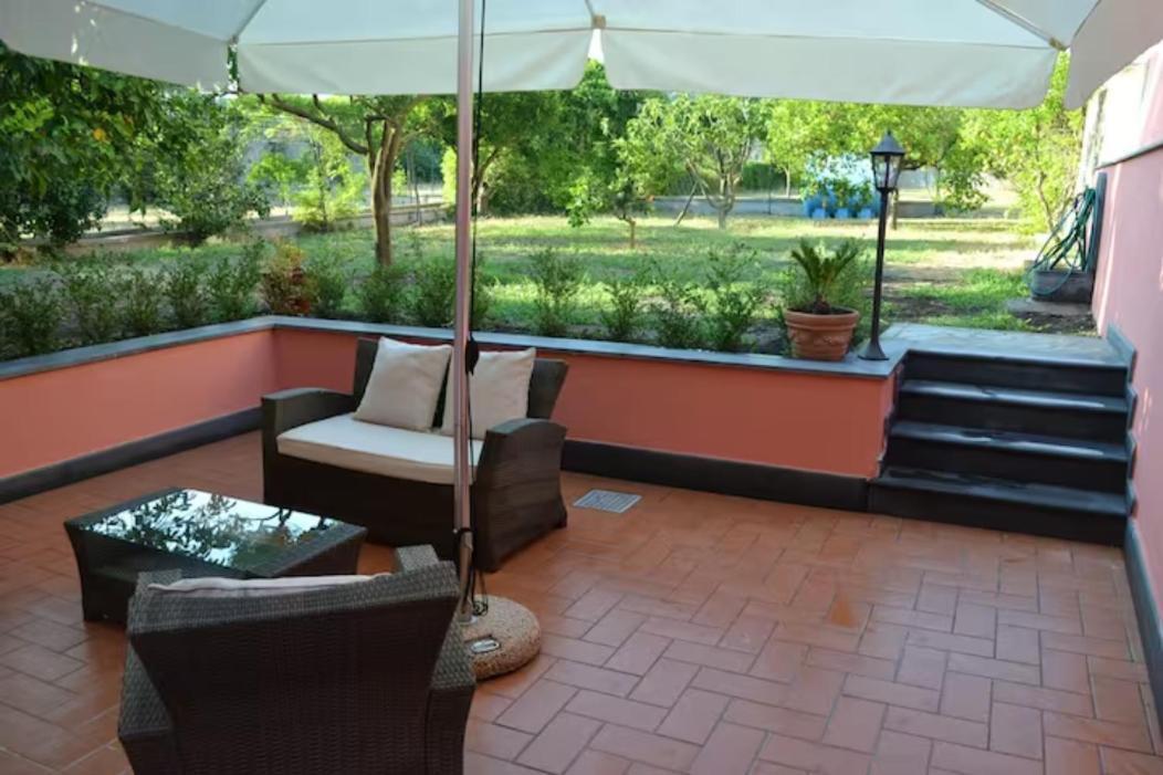 Villa Aura Torre del Greco Bagian luar foto
